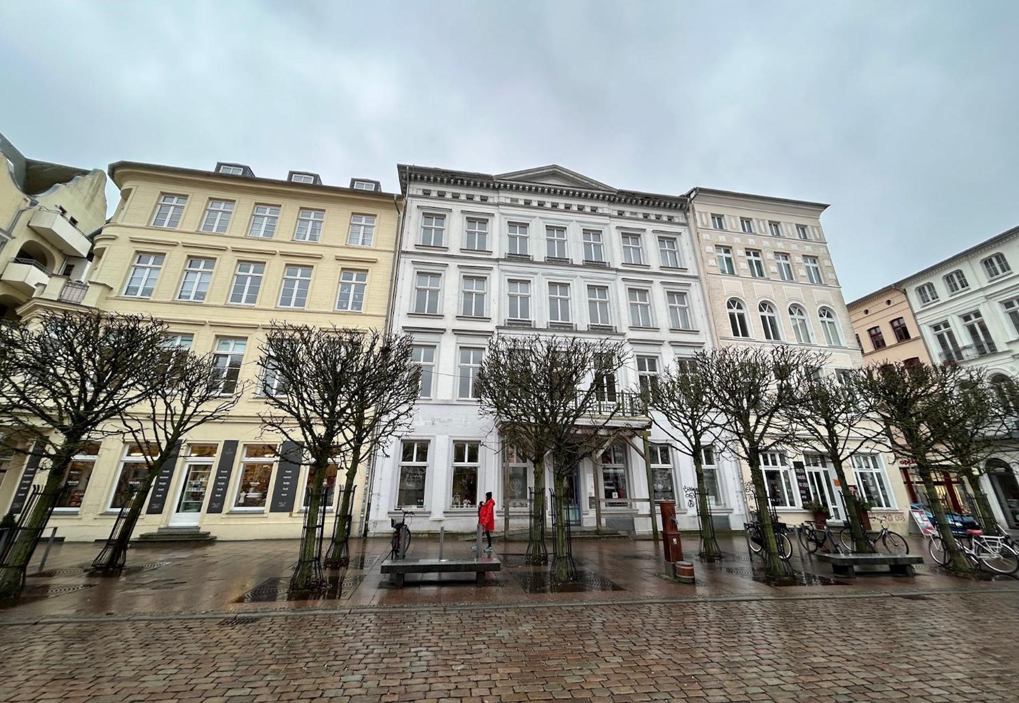 Nr 2 Modernes Apartment In Historischer Marktplatzlage 56 Qm # Cosiness Company 22 Schwerin  Exterior photo